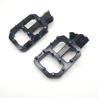 Ultra Bee Wide Pegs