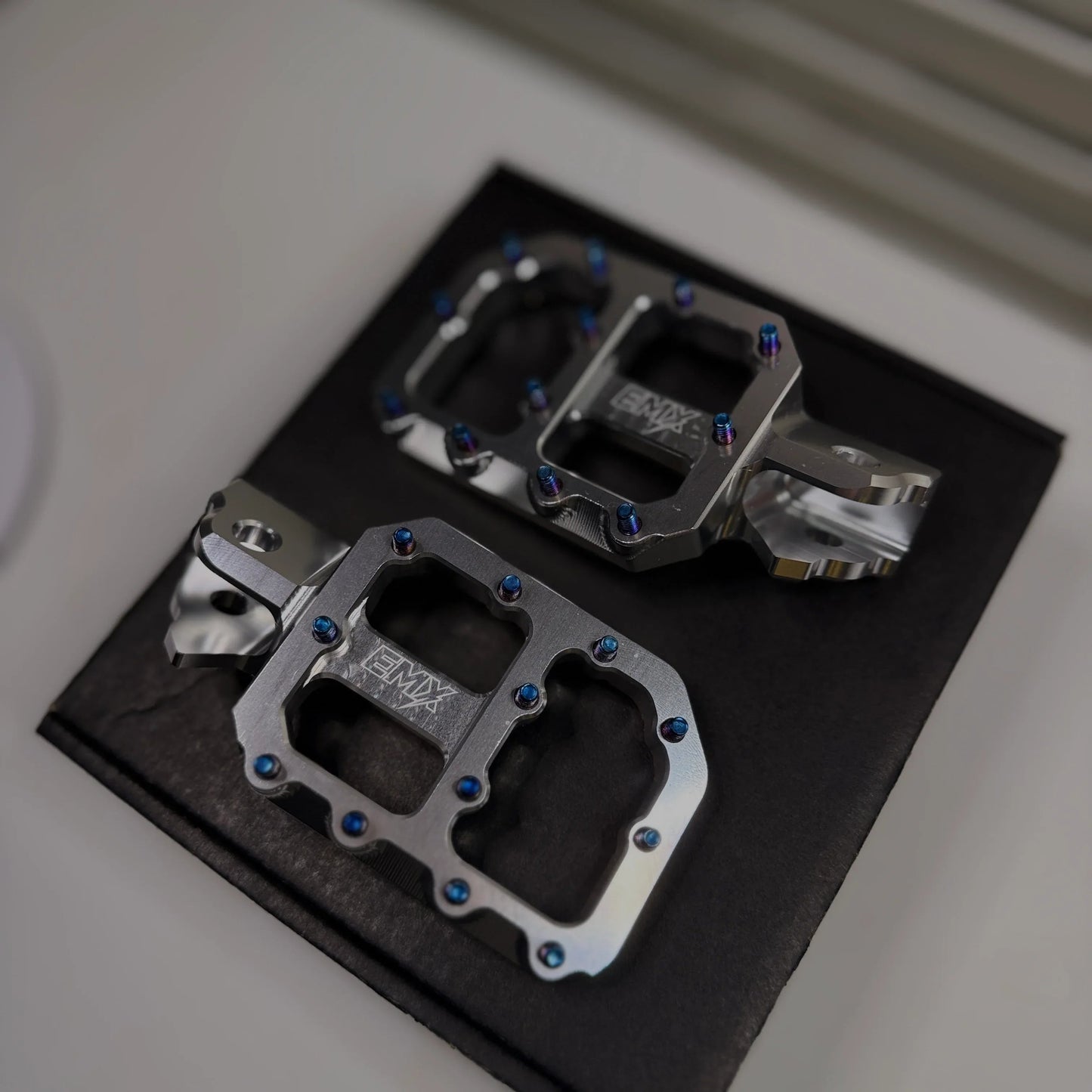 EMX Wide E-Moto Pegs